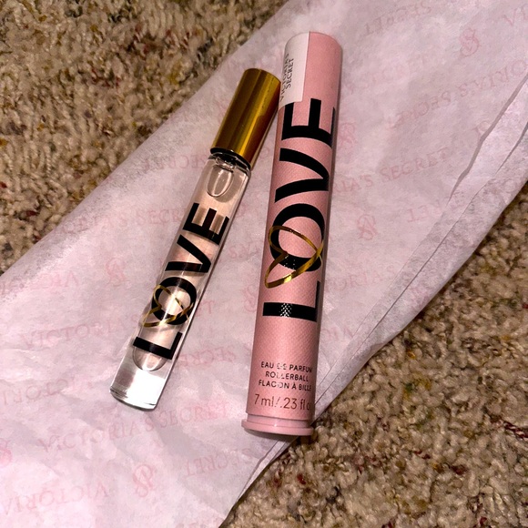Victoria’s Secret love rollerball 💕🤍 - Picture 1 of 3